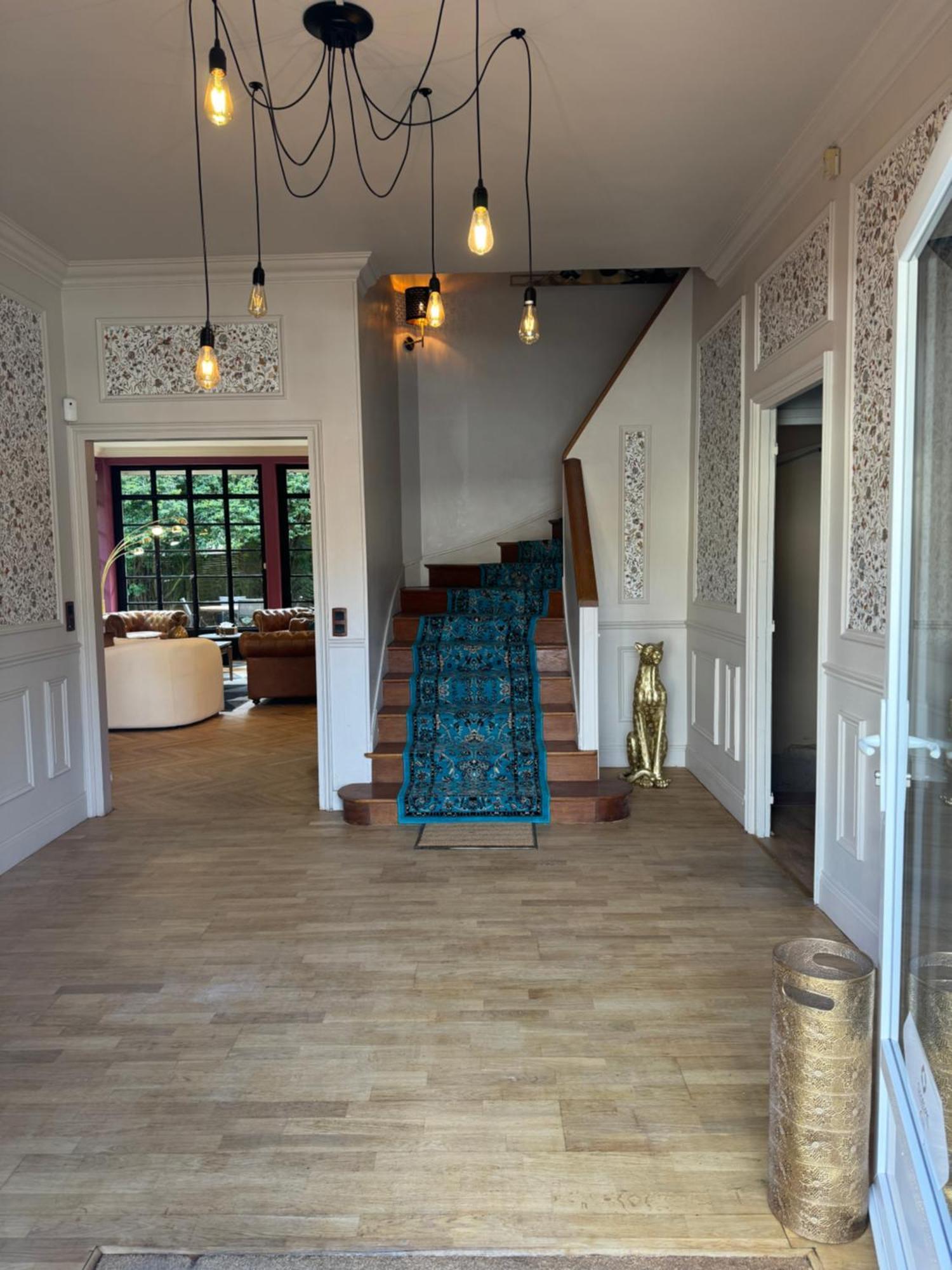 Erawan Boutique Hotel Évreux Εξωτερικό φωτογραφία